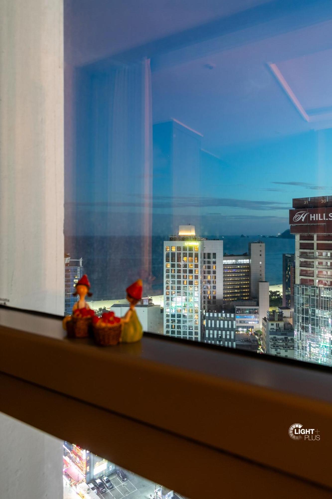 Hera Haeundae Beach Premium Ocean View # Sea View Busan Exterior photo